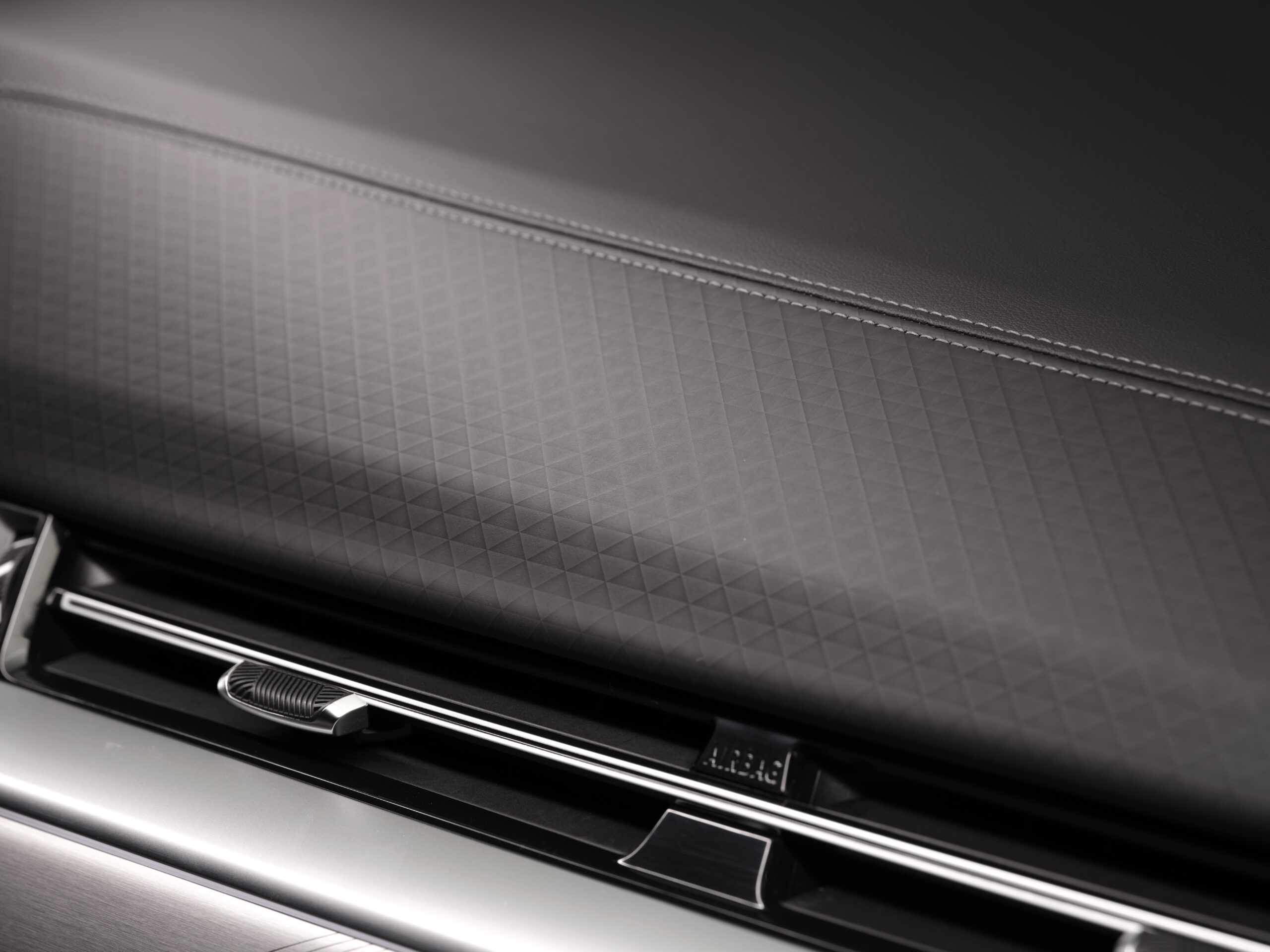 
								BMW iX2 full									