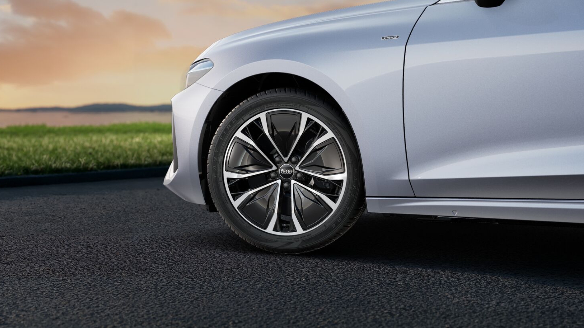 
								Nowe A5 Avant e-hybrid e-hybrid quattro 220 kW S tronic full									