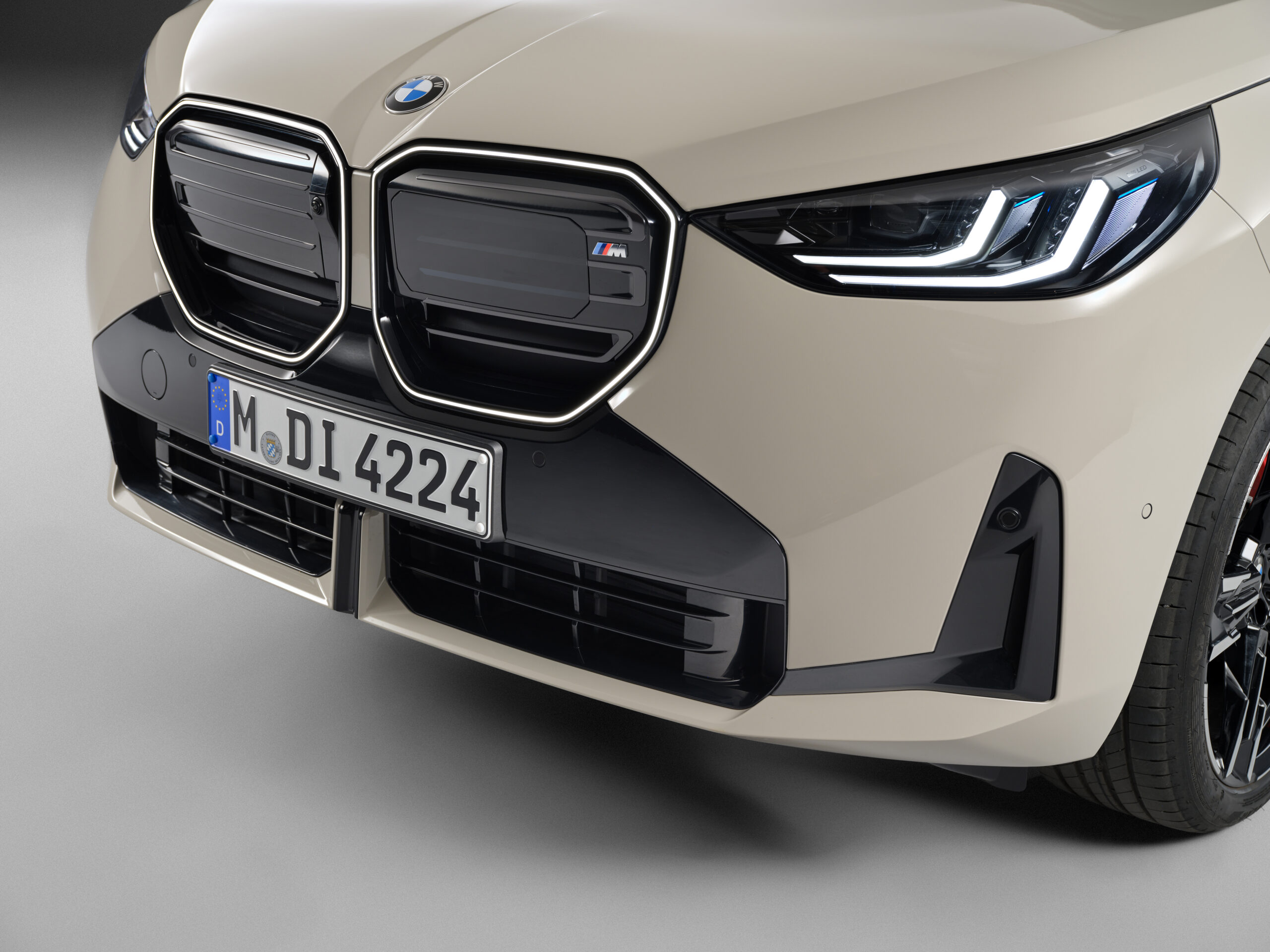 
								BMW X3 M50 xDrive (2025) full									