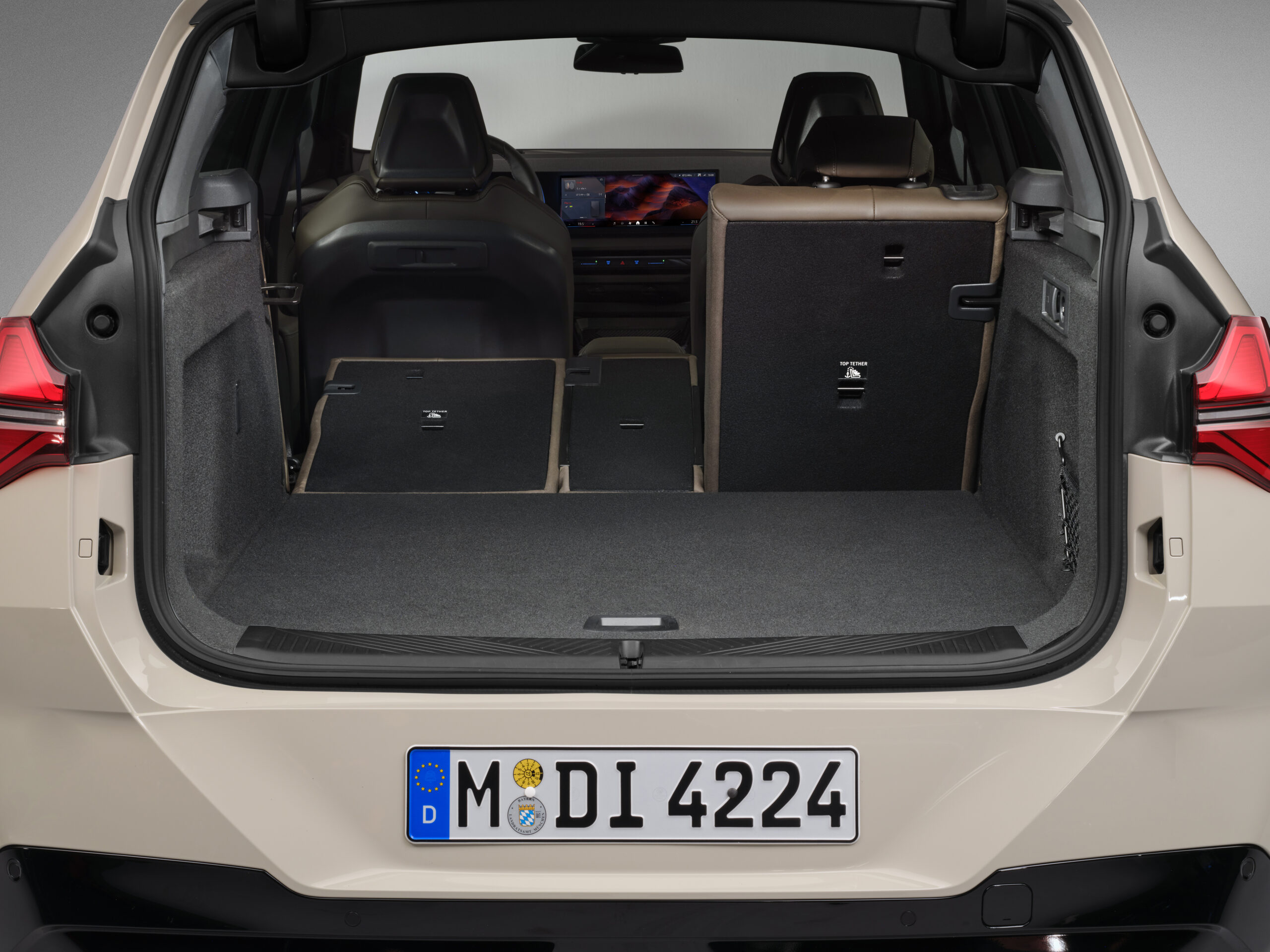 
								BMW X3 M50 xDrive (2025) full									