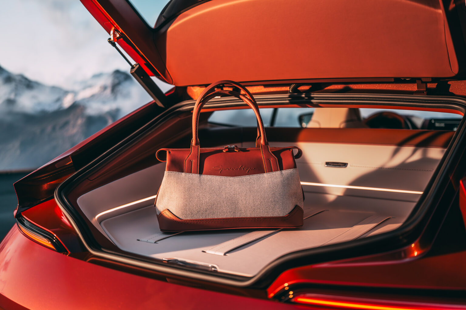 P90599289_highRes_bmw-concept-speedtop