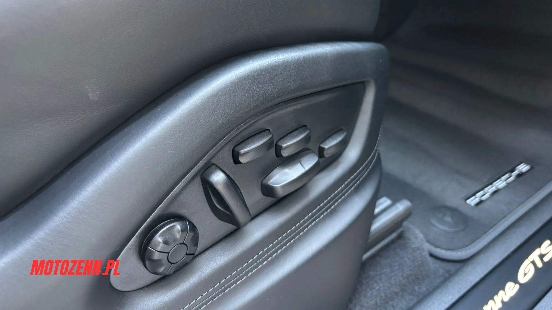 
								PORSCHE CAYENNE GTS V8 biturbo – 500 KM full									